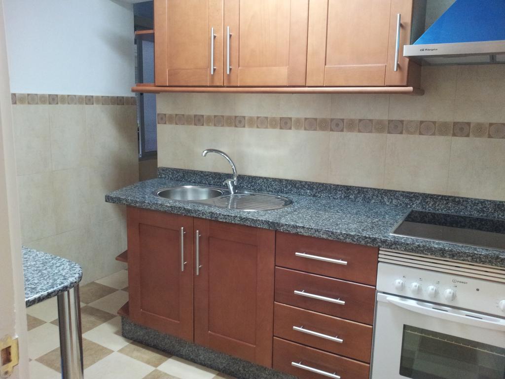Frontbeach Apartment In Los Boliches 푸엔히롤라 외부 사진