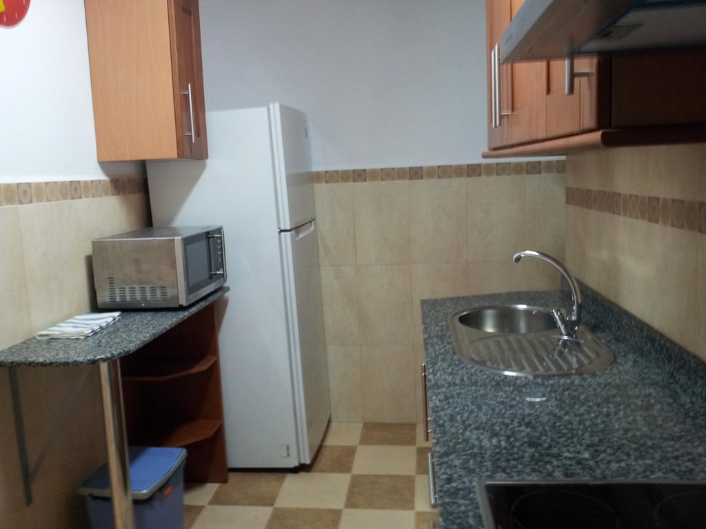 Frontbeach Apartment In Los Boliches 푸엔히롤라 외부 사진